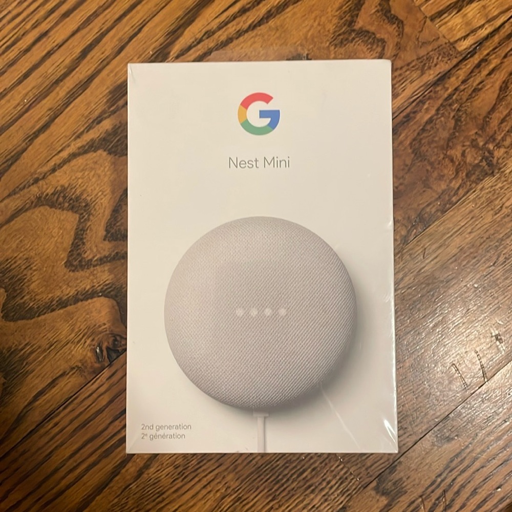 BNIB Google Nest Mini 2nd generation